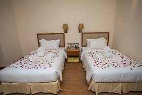 Golden Hotel