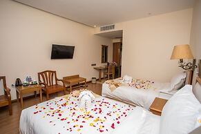 Golden Hotel