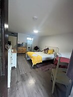 Pinewood Lodge
