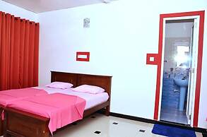 Kandyan Holiday Center