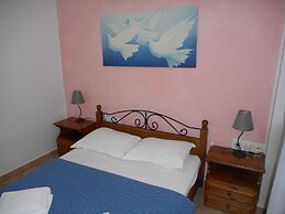 Pantonia Apartments