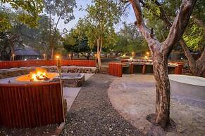 Boulders Safari Lodge