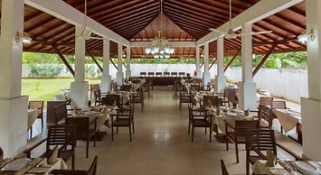Chenra Hotel