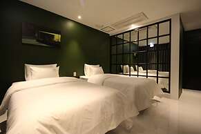 SOYU Hotel