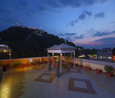 Hotel Ganpat Grand, Palani