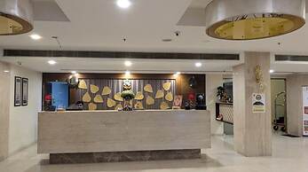 Hotel Ganpat Grand, Palani