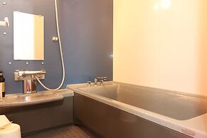 BK Hotel & Weekly