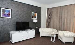 Kecharis Hotel & Resort