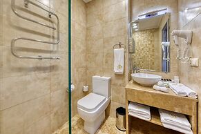 Kecharis Hotel & Resort