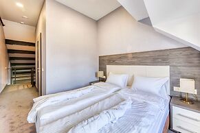 Kecharis Hotel & Resort