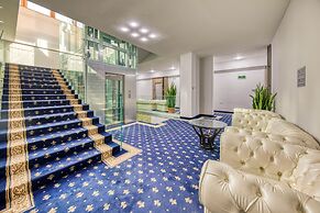 Kecharis Hotel & Resort