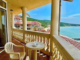 Menada Atrium Apartments