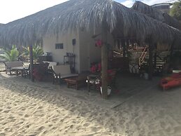 Baja Canoas Hotel