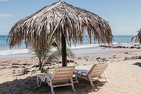 Baja Canoas Hotel