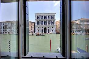 GRITTI Grand Canal