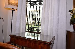 TRIBUNO Grand Canal