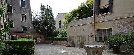 TRIBUNO Grand Canal