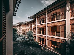HUALUXE Kunming by IHG