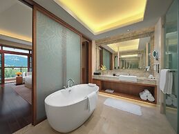 HUALUXE Kunming by IHG