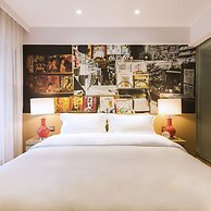 Caravel Hotel