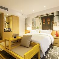 Caravel Hotel