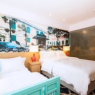 Caravel Hotel