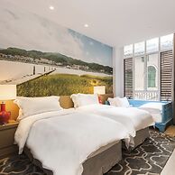 Caravel Hotel