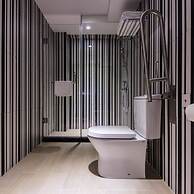 Caravel Hotel