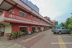 Botoum Hotel