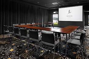 Heron Live Hotel