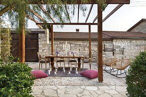 Meleni Cottage Houses
