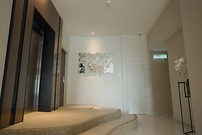 The Square Hotel