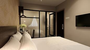 The Square Hotel