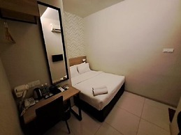 The Square Hotel