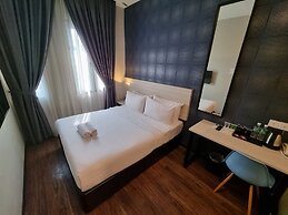 The Square Hotel