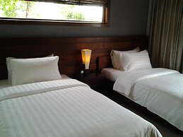 Mayura Hill Resort