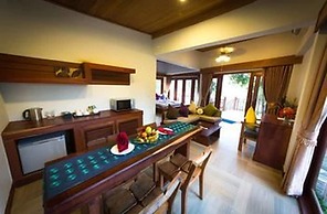 Mayura Hill Resort