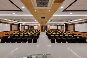Click Hotel Sagar Plaza Chakan, Pune