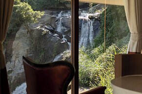 J Valley Resort