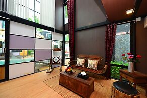 Bukit Pool Villas