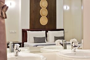 Hotel Five.S