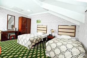 City Line Boutique Hotel