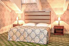 City Line Boutique Hotel