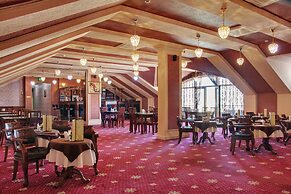 City Line Boutique Hotel
