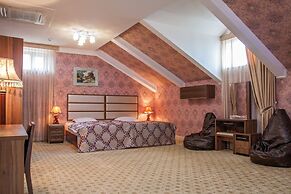 City Line Boutique Hotel