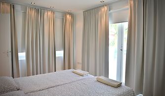 Villa Thalis