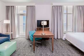 Hampton Inn & Suites Panama City Beach-Beachfront