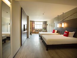 Ibis Xian First Gaoxin Road