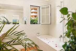 Molo Luxury Suites Puerto Banus