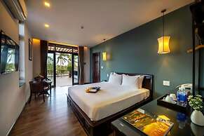 Serene River Villa